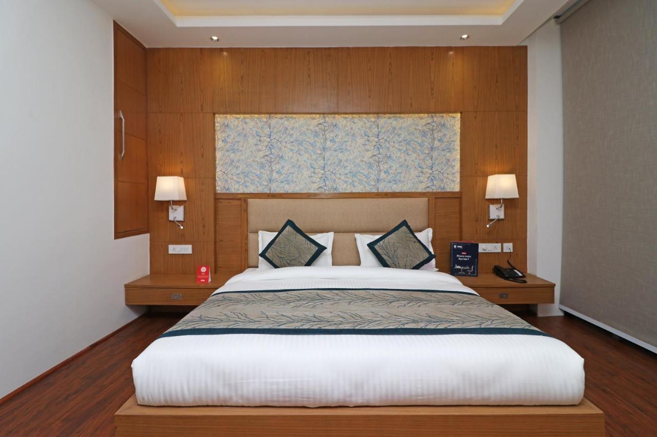 Capital O Hotel Star Inn Near Chhatarpur Metro Station Nové Dillí Exteriér fotografie